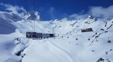 Stubaital - City and Ski